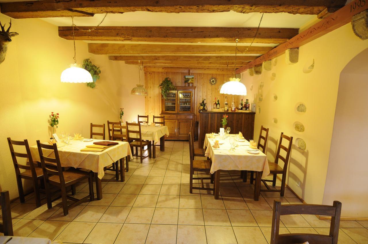Cressier Hotel De La Croix-Blanche מראה חיצוני תמונה